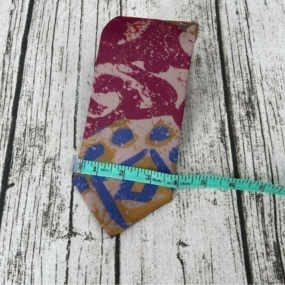 Vintage Oleg Cassini men’s Tie